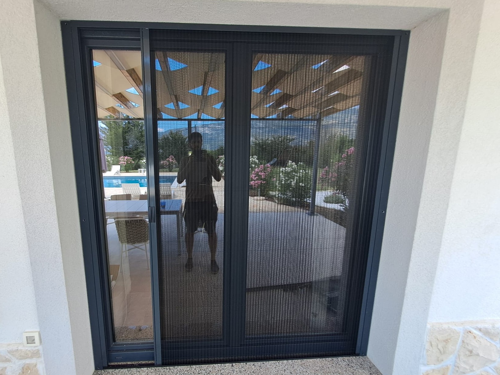 Plisirani komarnici, apartman u Istri
